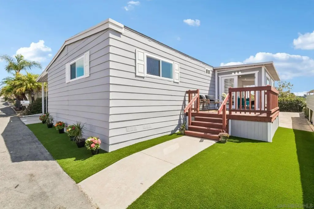 243 Havenview Lane, Oceanside, CA — listing photo 1