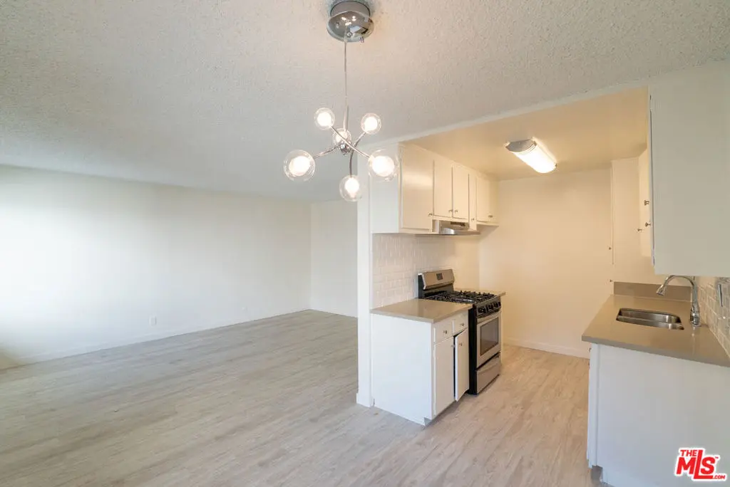 Condominium for rent at 7548 W HAMPTON Avenue 104, West Hollywood, CA featuring 2 beds and 2 baths
