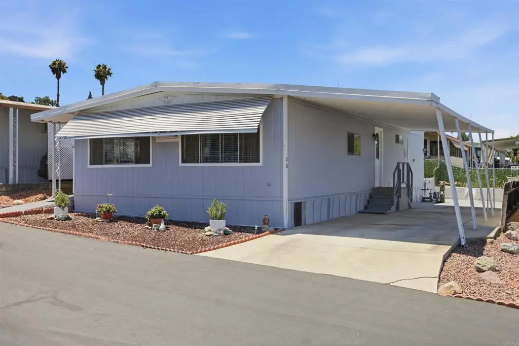 718 Sycamore 26, Vista, CA — listing photo 1