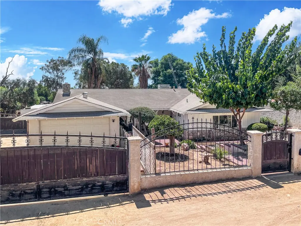 25325 Mountain Cliff, Moreno Valley, CA — listing photo 1