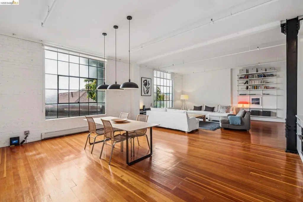 Condominium for sale at 1018 4Th Ave 204, Oakland, CA featuring 1 bed and 1 bath