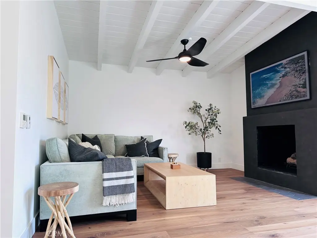 611 Avenue C, Redondo Beach, CA — listing photo 1