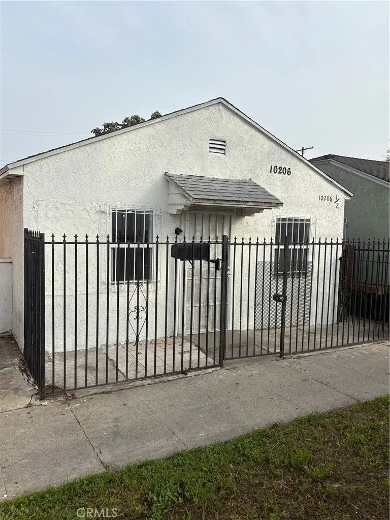 Duplex for sale at 10206 S Vermont, Los Angeles, CA
