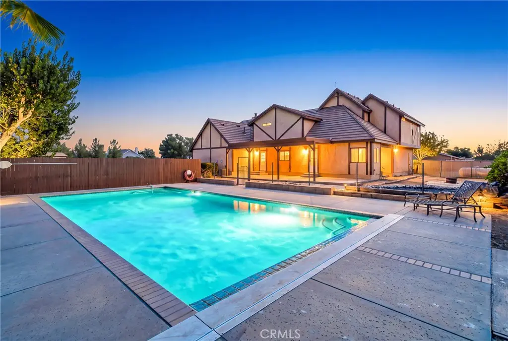 7523 W Avenue A, Rosamond, CA — listing photo 1