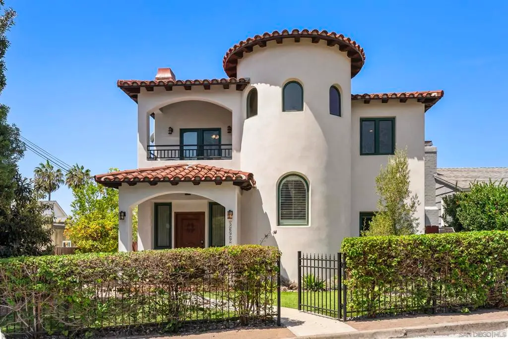 Single Family Residence for rent at 5622 Taft, La Jolla, CA featuring 4 beds and 3 baths