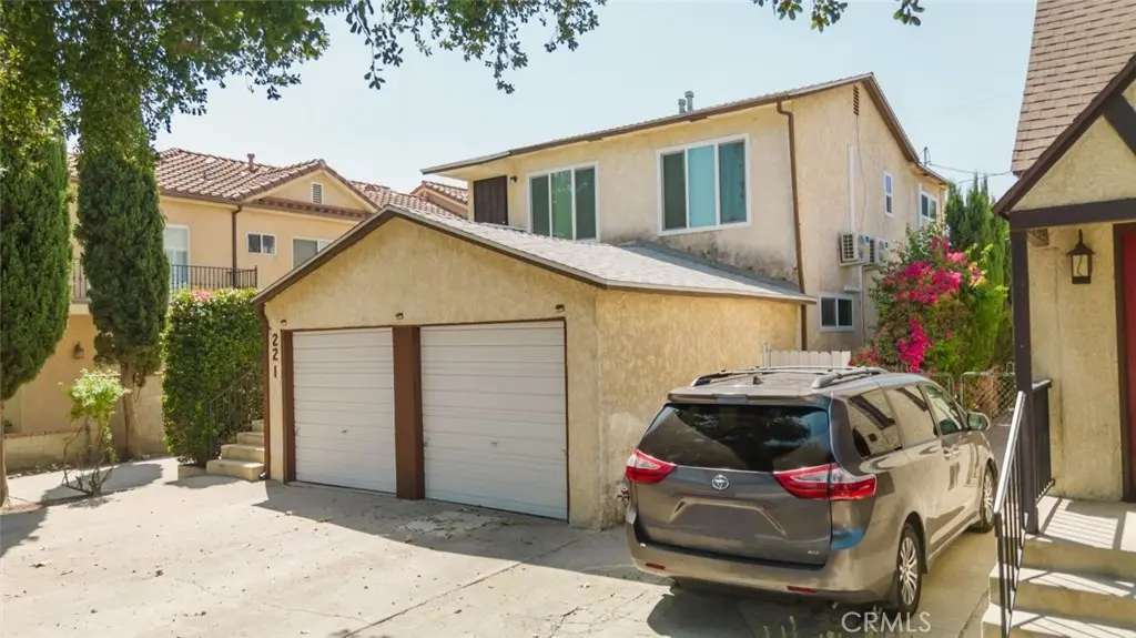 221 N Myers Street B, Burbank, CA — listing photo 1