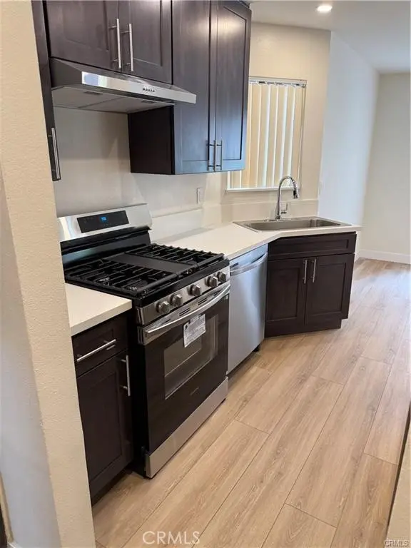 1207 N Columbus Avenue 202, Glendale, CA — listing photo 1