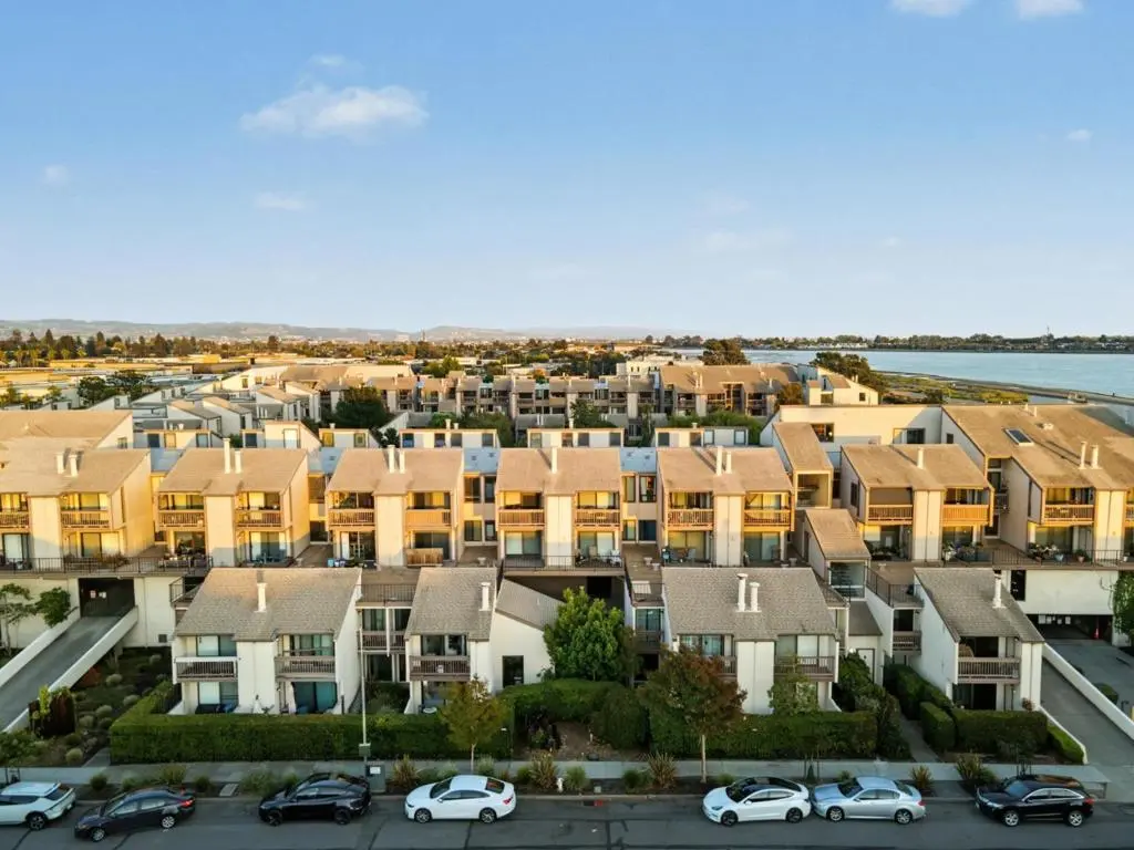 2101 Shoreline Drive 228, Alameda, CA — listing photo 1
