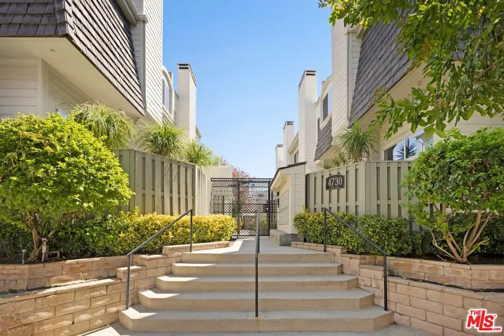 4730 Ben Avenue 13, Valley Village, CA — listing photo 1