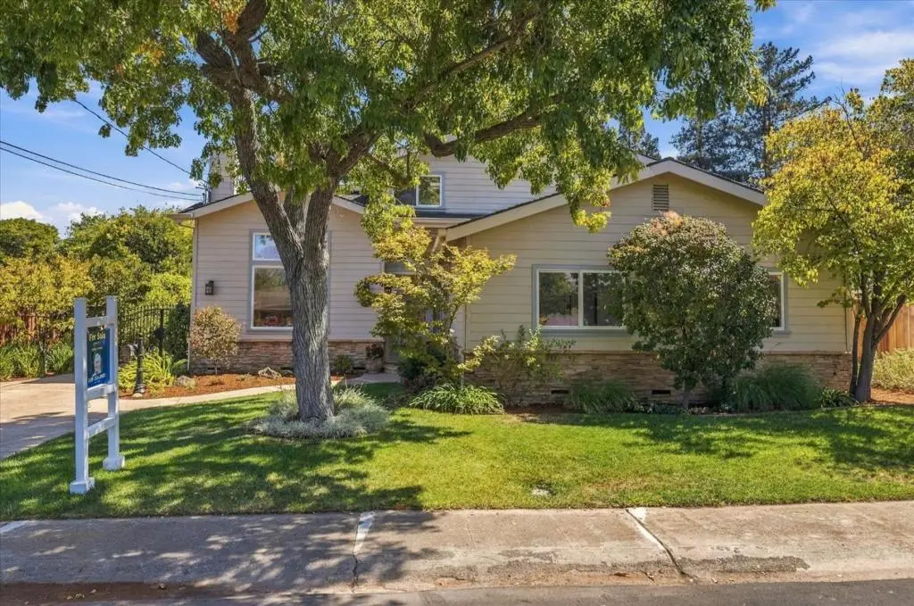 Single Family Residence for sale at 28 Hunt Way, Campbell, CA featuring 5 beds and 6 baths