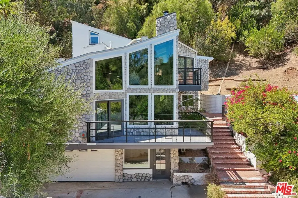 4631 Ensenada Drive, Los Angeles, CA — listing photo 1