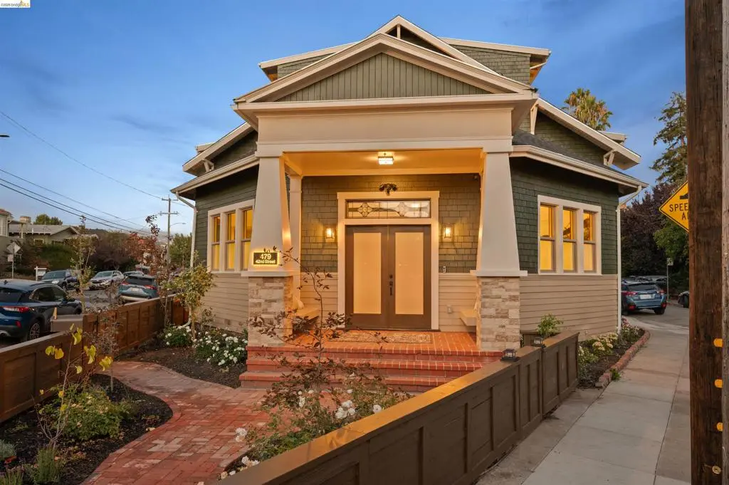 Condominium for sale at 479 42nd St, Oakland, CA featuring 3 beds and 4 baths