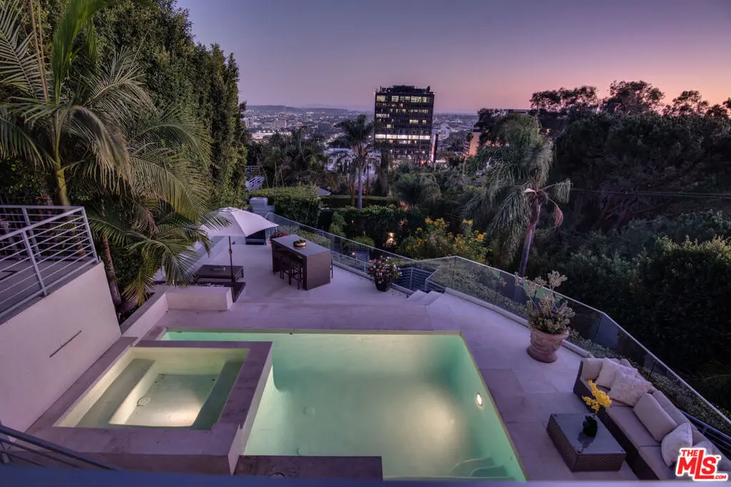 Single Family Residence for rent at 8954 ST IVES Drive, Los Angeles, CA featuring 5 beds and 6 baths