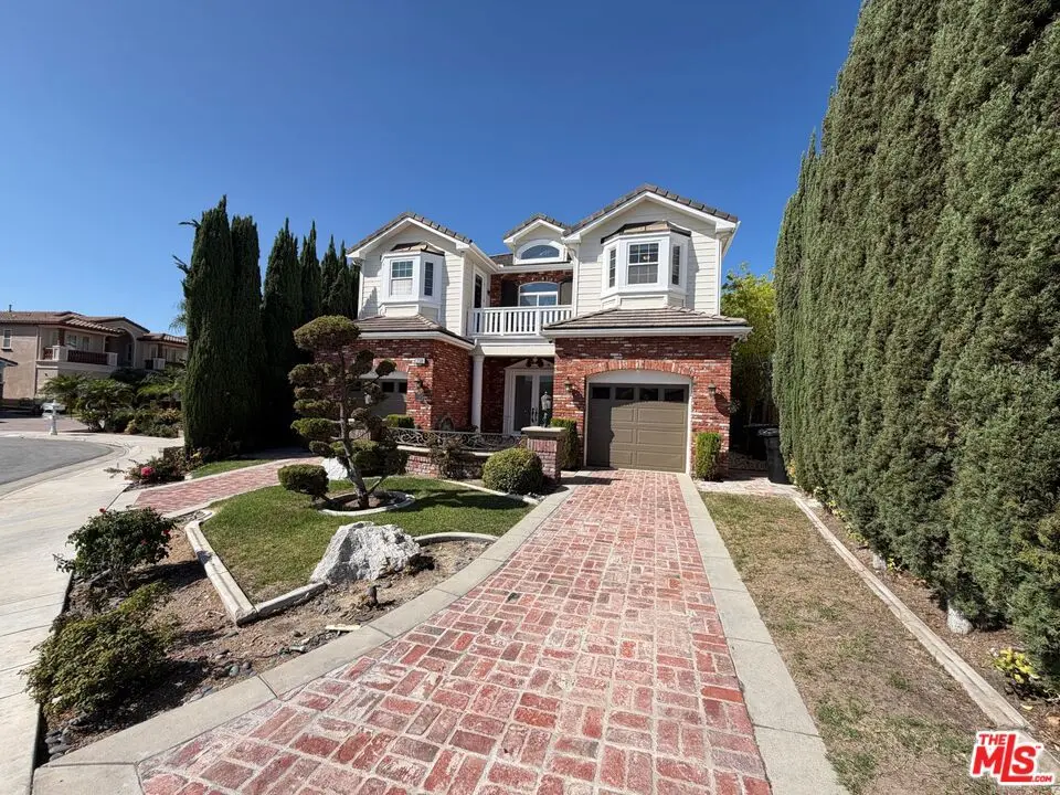 17109 Santa Cruz Court, Yorba Linda, CA — listing photo 1