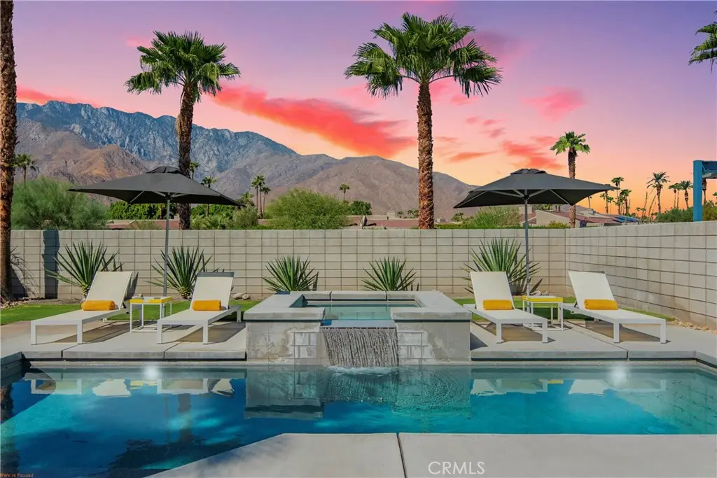 3014 N Avenida Caballeros, Palm Springs, CA — listing photo 1