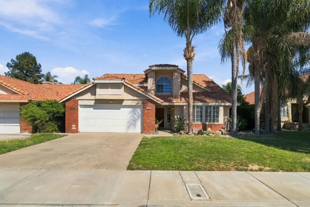 Single Family Residence for sale at 1014 Neal Street, Los Banos, CA featuring 4 beds and 3 baths
