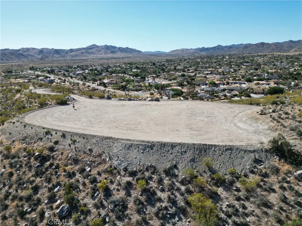 57910 Joshua Drive, Yucca Valley, CA — listing photo 1