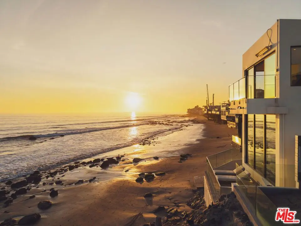 Single Family Residence for rent at 24146 Malibu Road, Malibu, CA featuring 5 beds and 5 baths