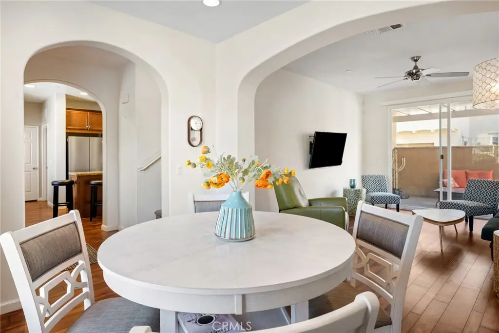 520 Calle Vibrante, Palm Desert, CA — listing photo 1