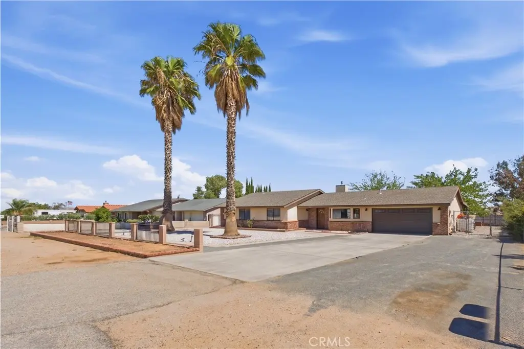 7715 Paisley Ave, Hesperia, CA — listing photo 1