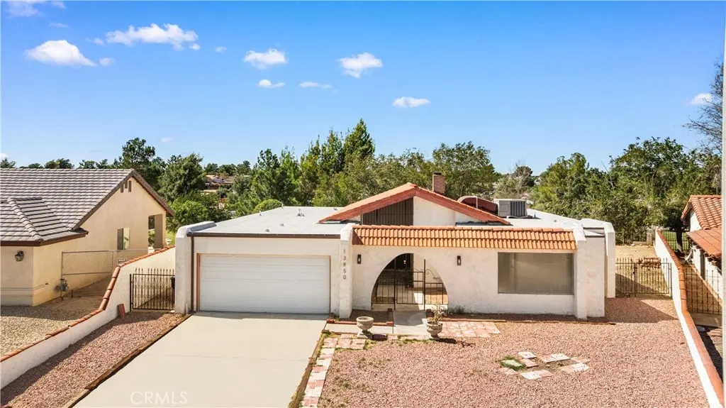 13850 Dahlgren Drive, Victorville, CA — listing photo 1