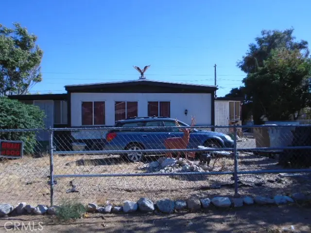 19075 Danbury, Hesperia, CA — listing photo 1