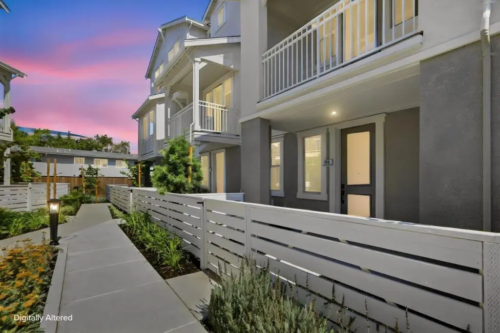 Condominium for sale at 130 Oak Circle, Walnut Creek, CA featuring 4 beds and 4 baths