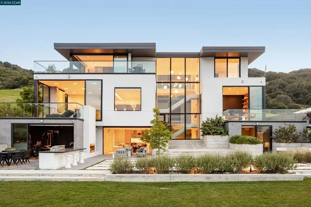 Single Family Residence for sale at 83 Dairy Creek Ln, Orinda, CA featuring 4 beds and 5 baths