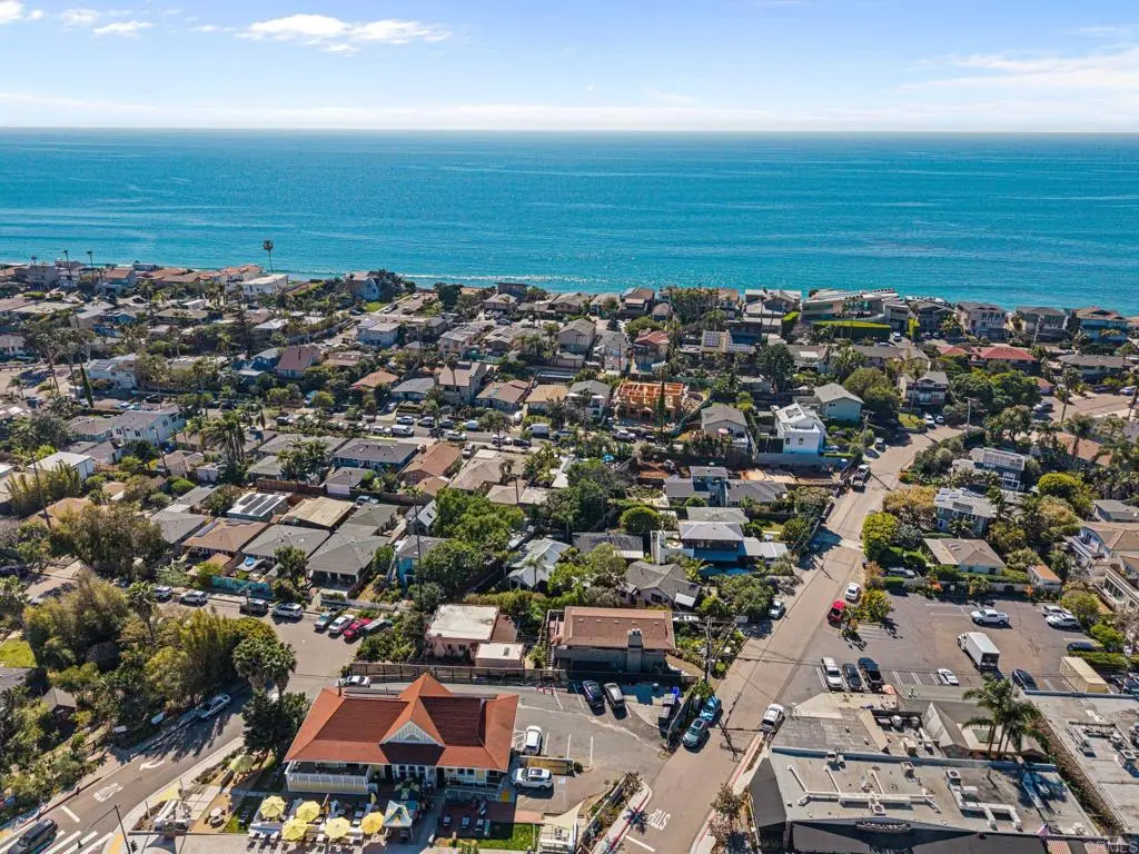 523 N Vulcan Ave 24A, Encinitas, CA — listing photo 1