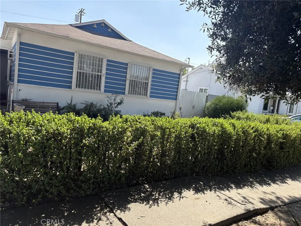 8156 Hazeltine, Panorama City, CA — listing photo 1