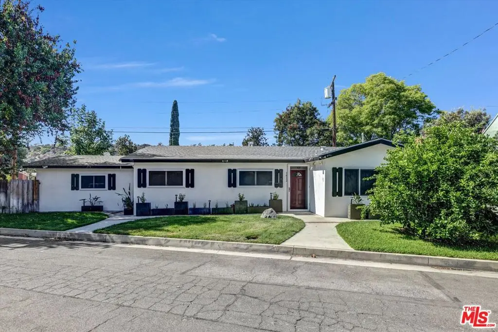 Single Family Residence for sale at 1412 Lake Street, Glendale, CA featuring 3 beds and 2 baths