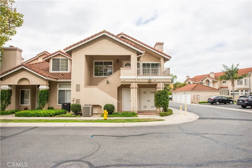 600 Kingswood Lane A, Simi Valley, CA — listing photo 1