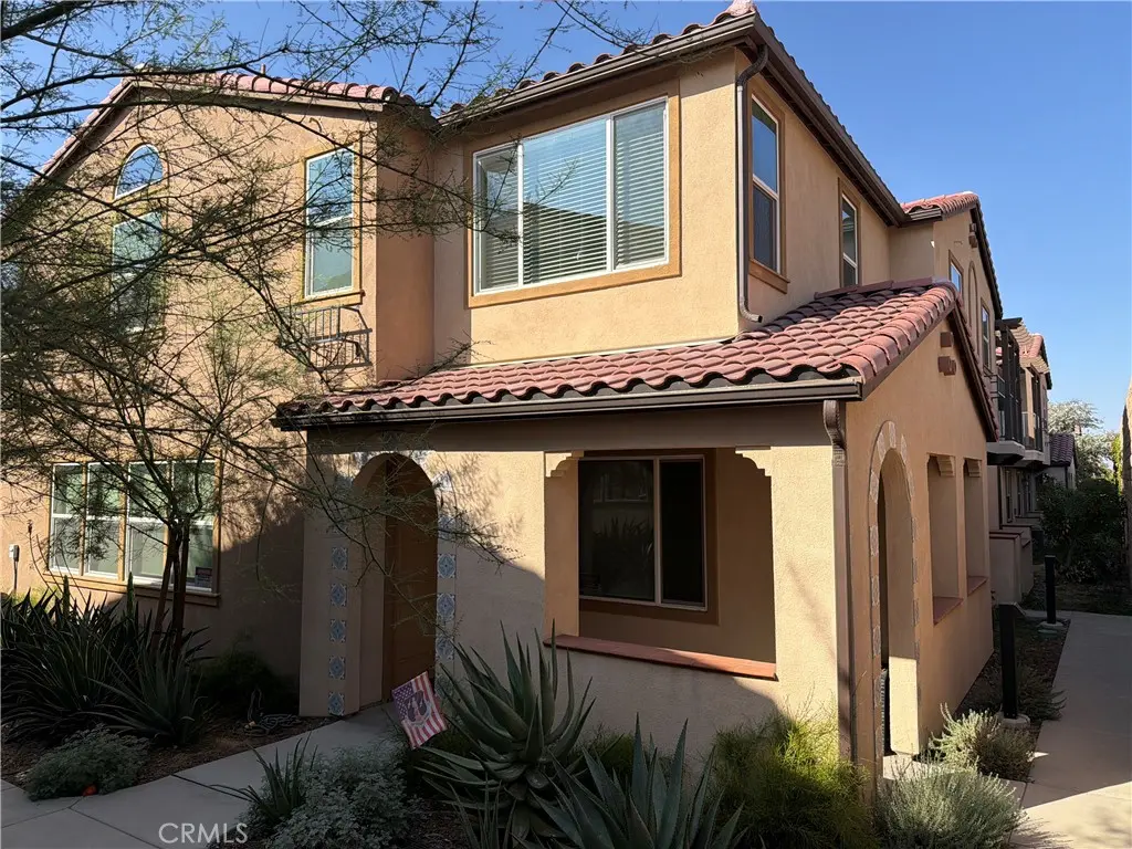 15232 Horizon Street 7, Fontana, CA — listing photo 1
