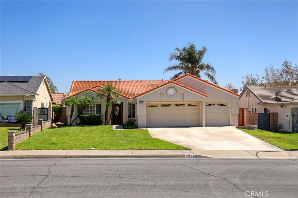 3669 N Sweet Leaf Avenue Avenue, Rialto, CA — listing photo 1