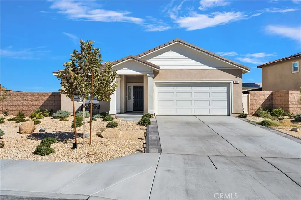 13110 Sierra Blanca, Victorville, CA — listing photo 1