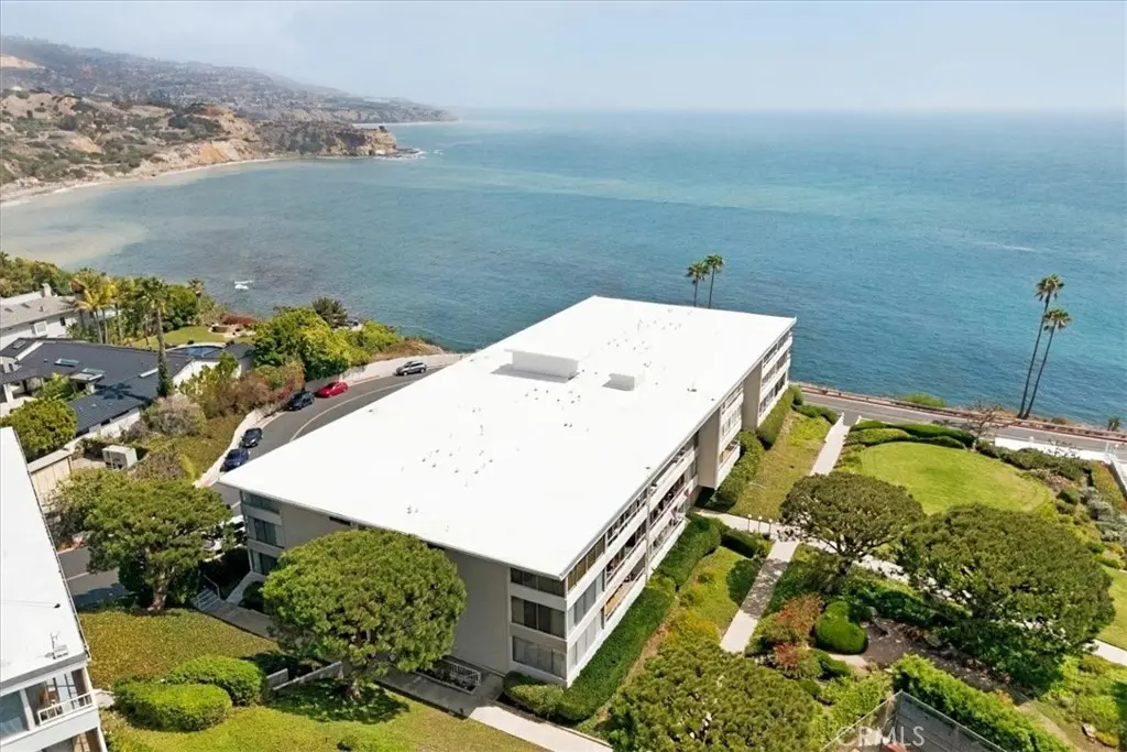 32759 Seagate Dr 103, Rancho Palos Verdes, CA — listing photo 1