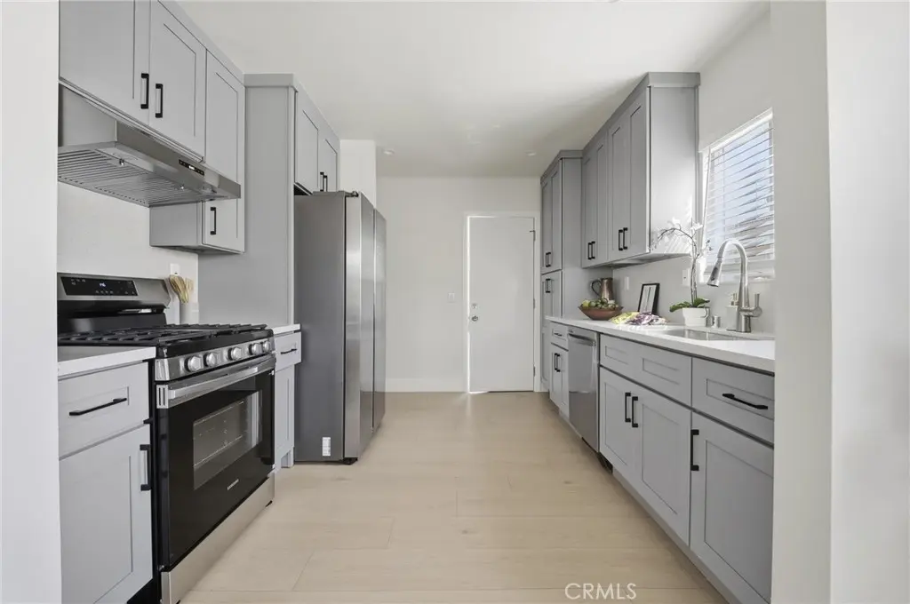 Single Family Residence for rent at 345 E Janice Street, Long Beach, CA featuring 3 beds and 1 bath