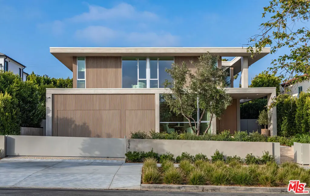 Single Family Residence for sale at 634 Moreno Avenue, Los Angeles, CA featuring 7 beds and 9 baths