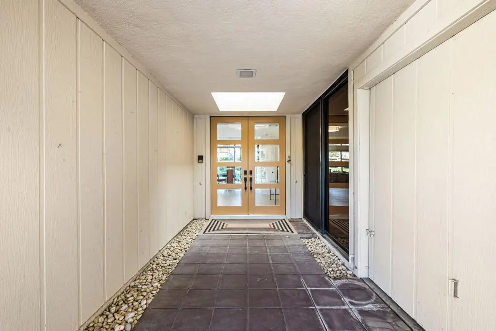 29 Stanford Drive, Rancho Mirage, CA — listing photo 1