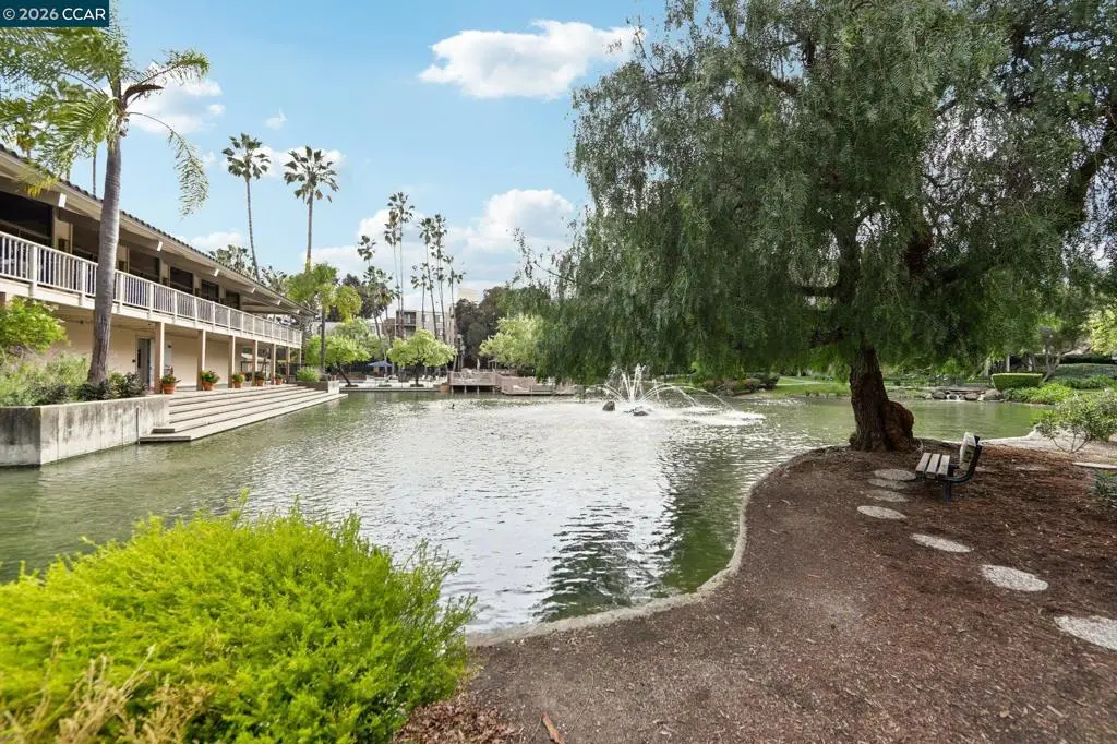 Condominium for sale at 470 N Civic Dr #308 308, Walnut Creek, CA featuring 1 bed and 1 bath