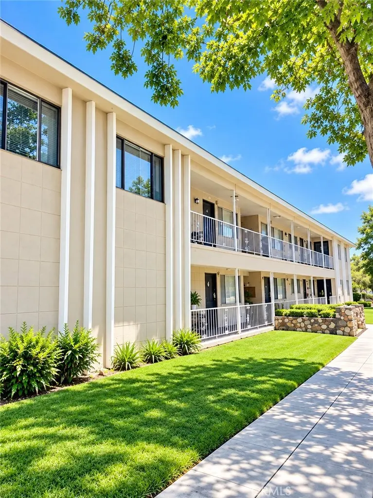 315 E 8th Street, Corona, CA — listing photo 1