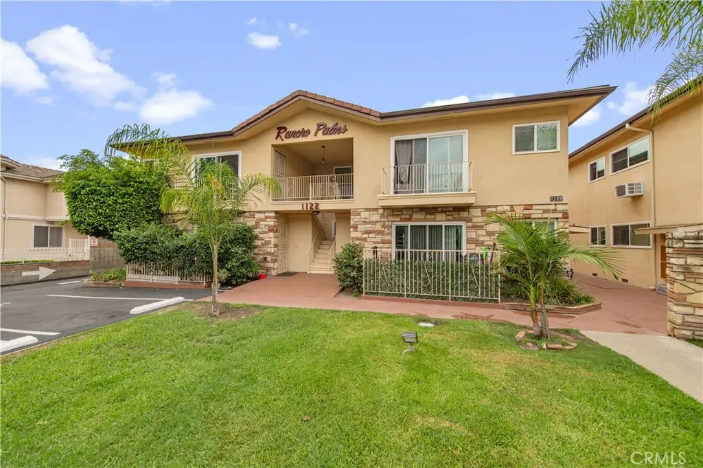 1122 W Huntington Drive 9, Arcadia, CA — listing photo 1