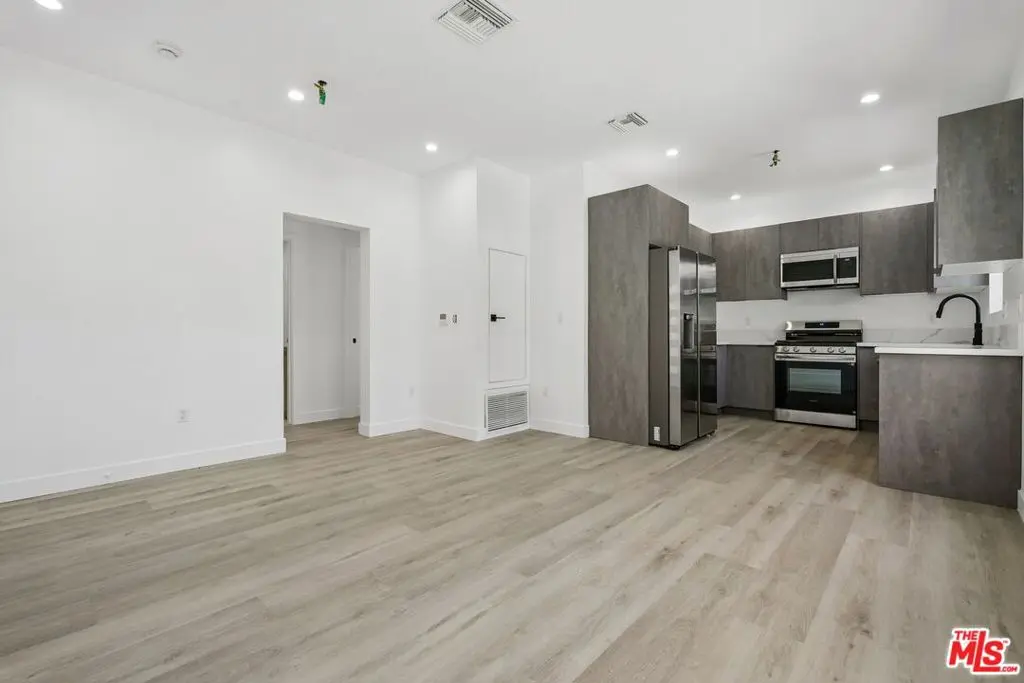 Apartment for rent at 1434 Beverwil Drive 1, Los Angeles, CA featuring 2 beds and 2 baths
