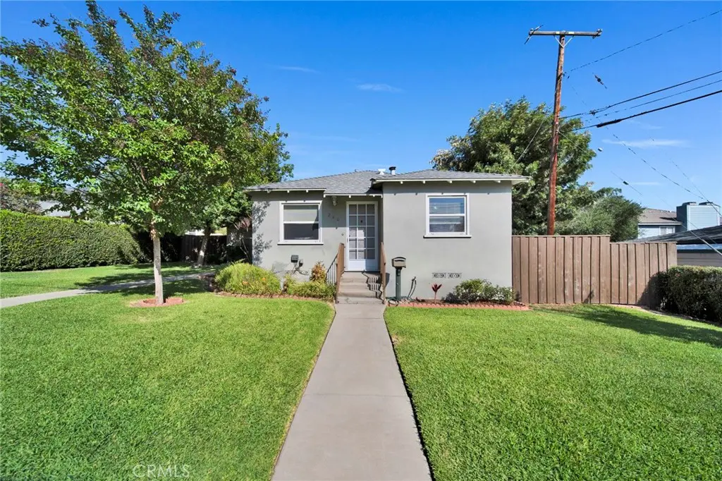 240 N Shamrock, Monrovia, CA — listing photo 1