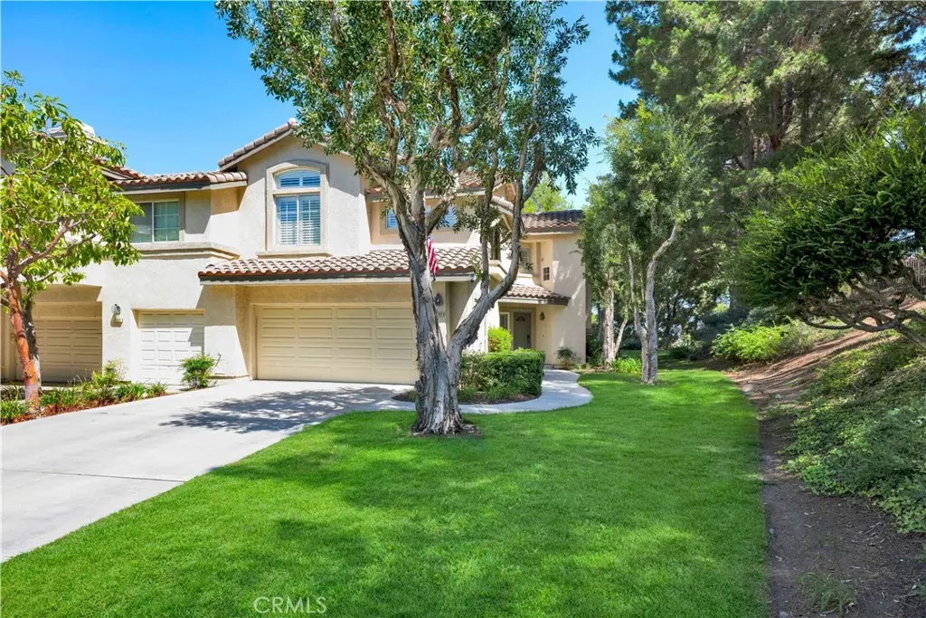 7999 E Viewrim, Anaheim Hills, CA — listing photo 1