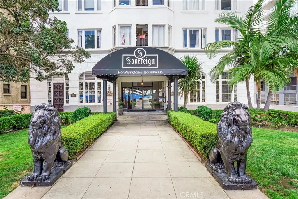 Studio for sale at 360 W Ocean Blvd. 1105, Long Beach, CA and 1 bath