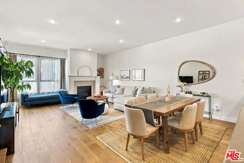 12115 San Vicente Boulevard 404, Los Angeles, CA — listing photo 1
