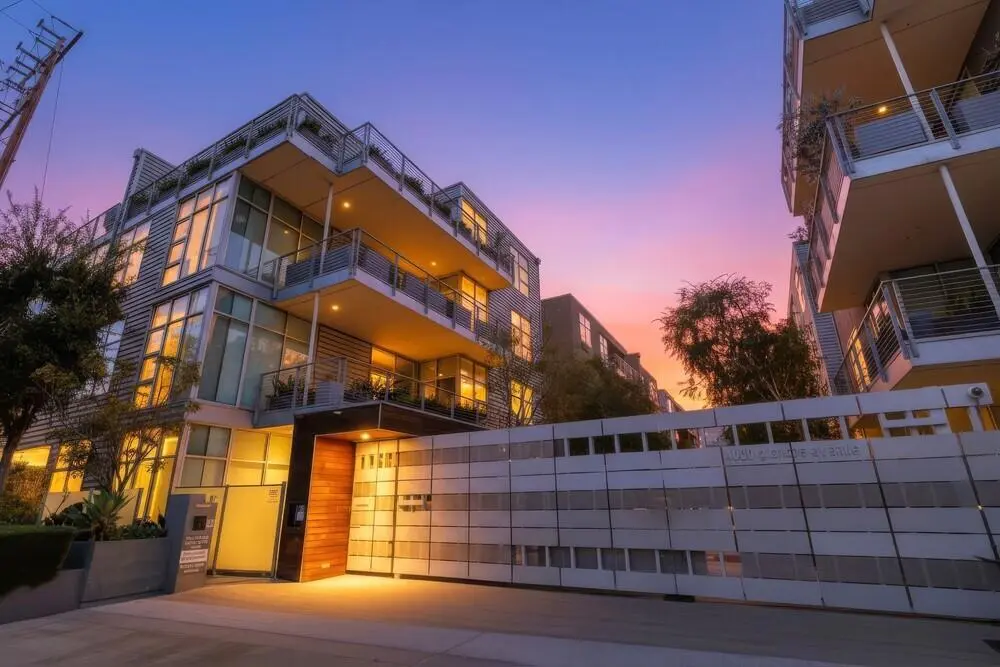 4080 Glencoe Avenue 408, Marina Del Rey, CA — listing photo 1