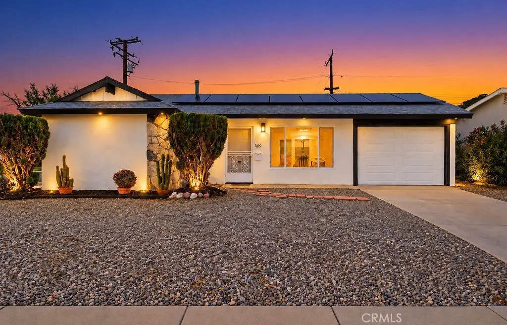 500 E Thornton, Hemet, CA — listing photo 1
