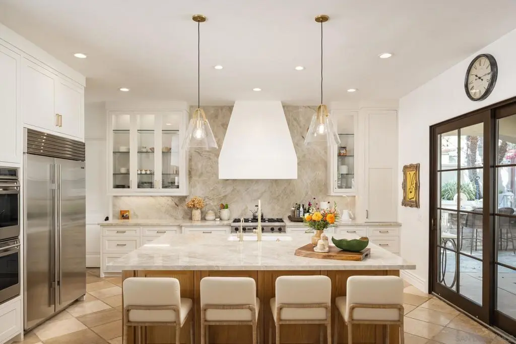 Single Family Residence for sale at 1040 Crest Dr, Encinitas, San Diego County, CA featuring 4 beds and 5 baths
